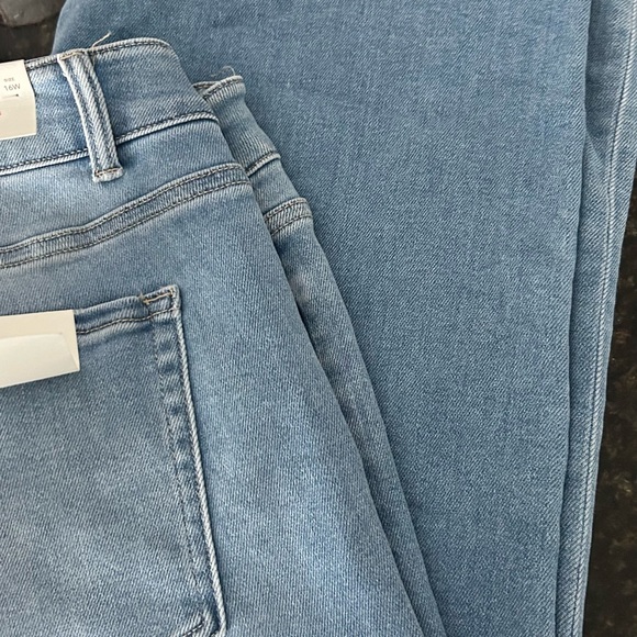 Lovervet by Vervet Classic Blue Women's Jeans - Picture 3 of 5